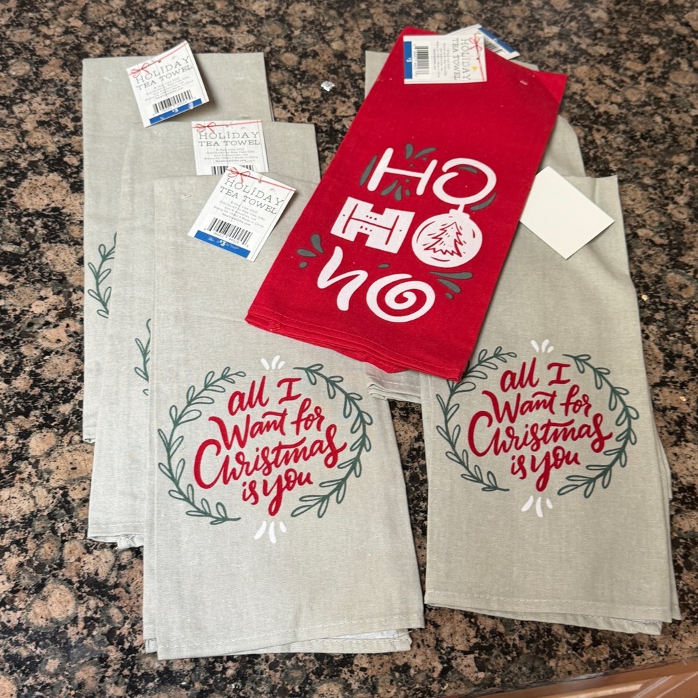 NWT Six Christmas Tea Towels - 'All I Want for Christmas is You & Red HoHoHo